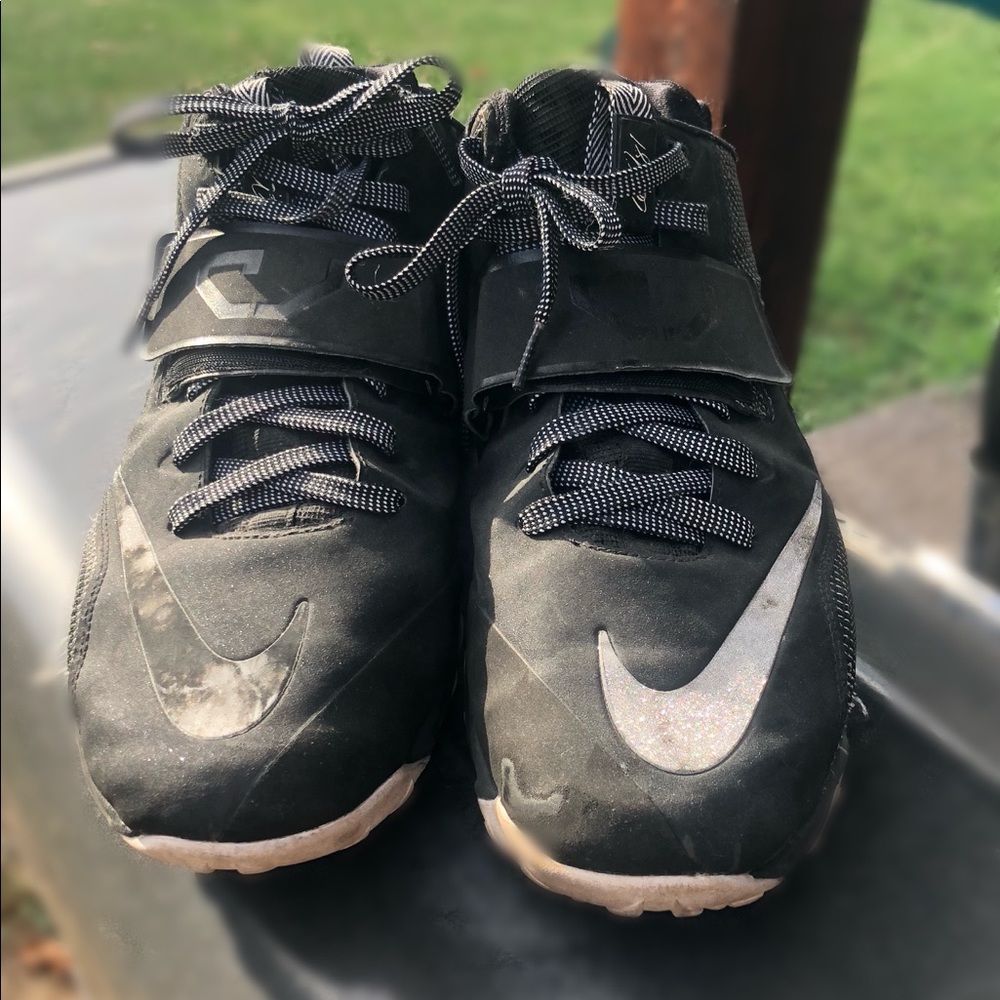 Nike basketball trainer beaters